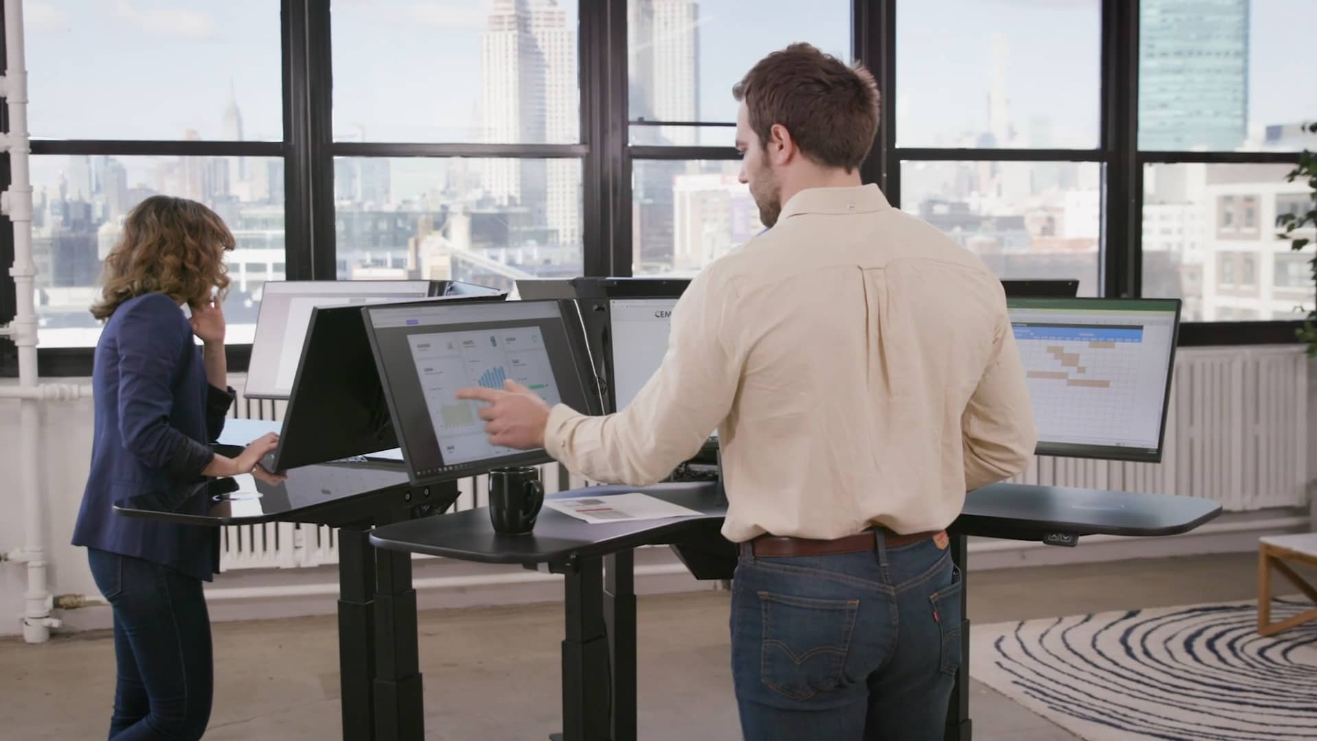 Cemtrex SmartDesk on Vimeo