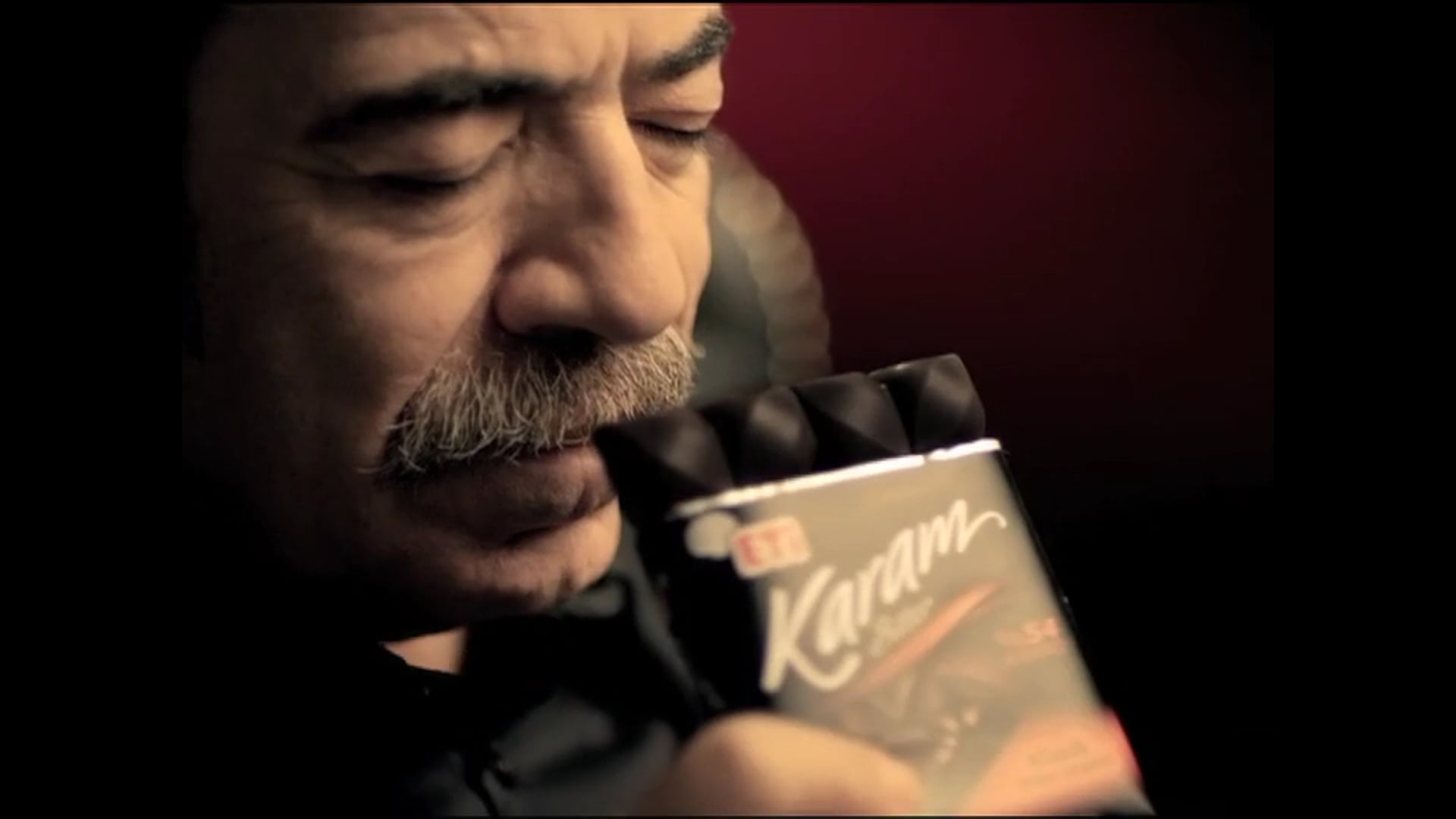 Selim Demirdelen -Eti Karam Chocolate