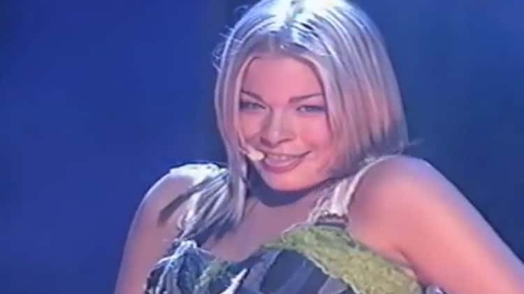 18 Years Old May.9 ,LeAnn Rimes- 2001 Academy of Country Music Awards, Dick  Clark Can't Fight The Moonlight