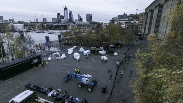 Ice Watch: Time-lapse Bankside, outside Tate Modern