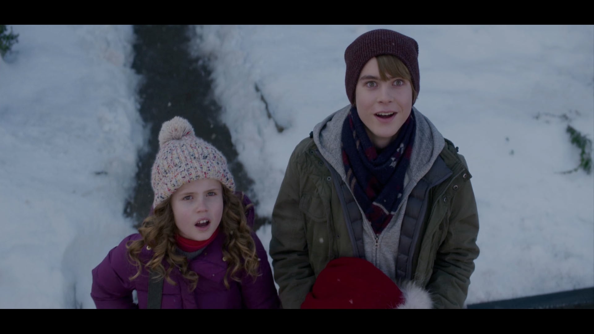 The Christmas Chronicles - "Party" TV15