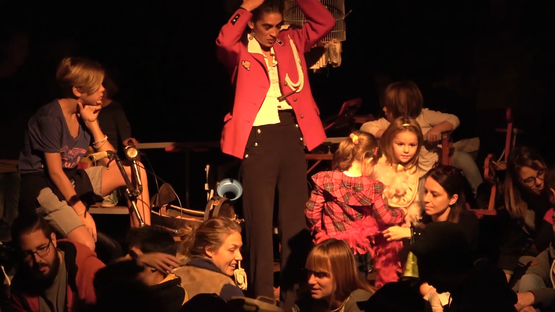 La Placa de Jeux " Le Petit Poisson " - alternative circus experience