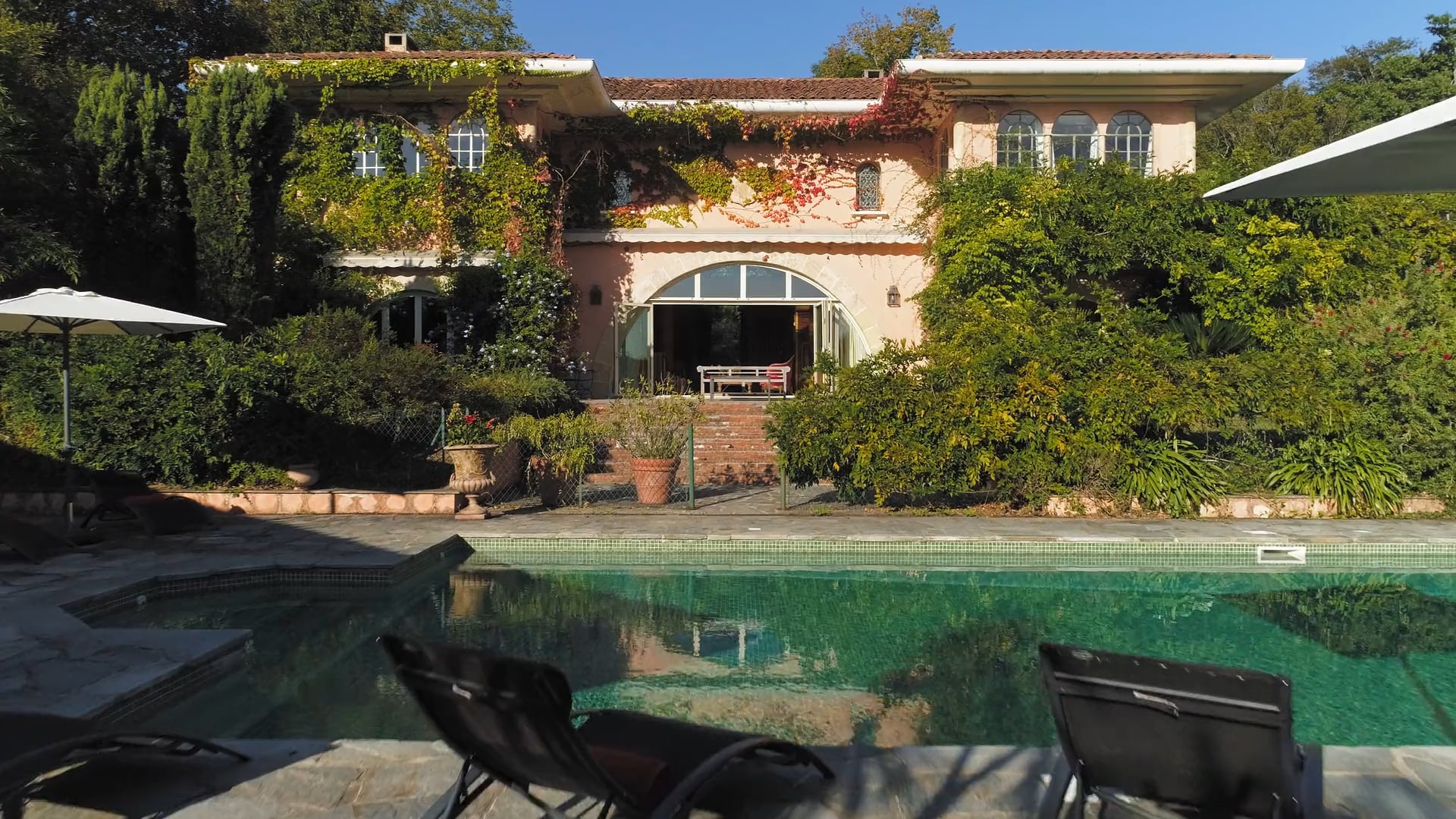 Villa LARRALDIA