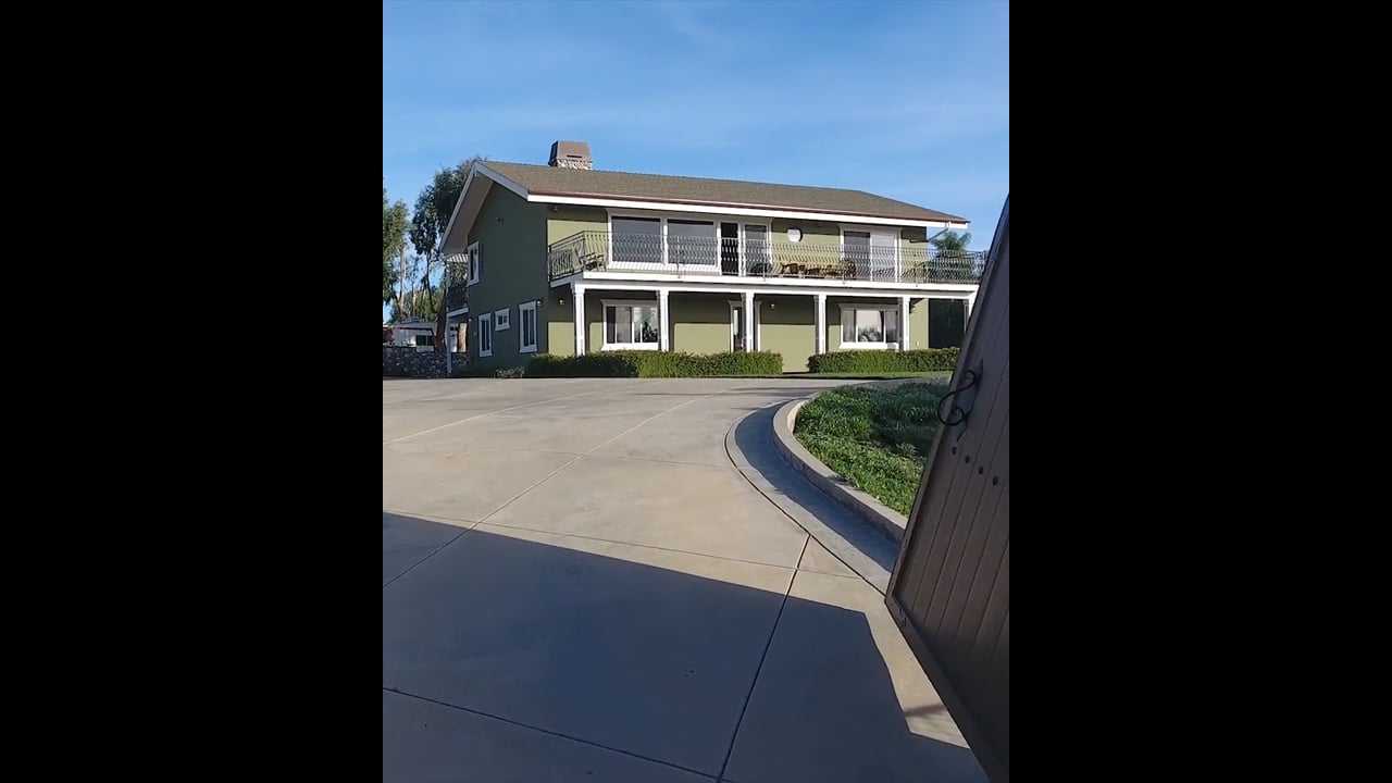 4566 Donlon Rd Instagram Vert