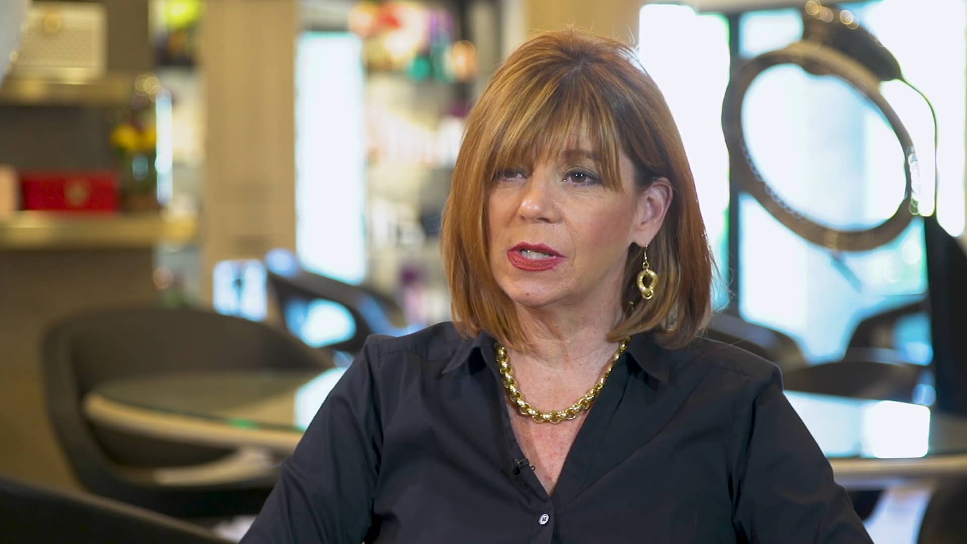 Lisa Saxton N color interview on Vimeo