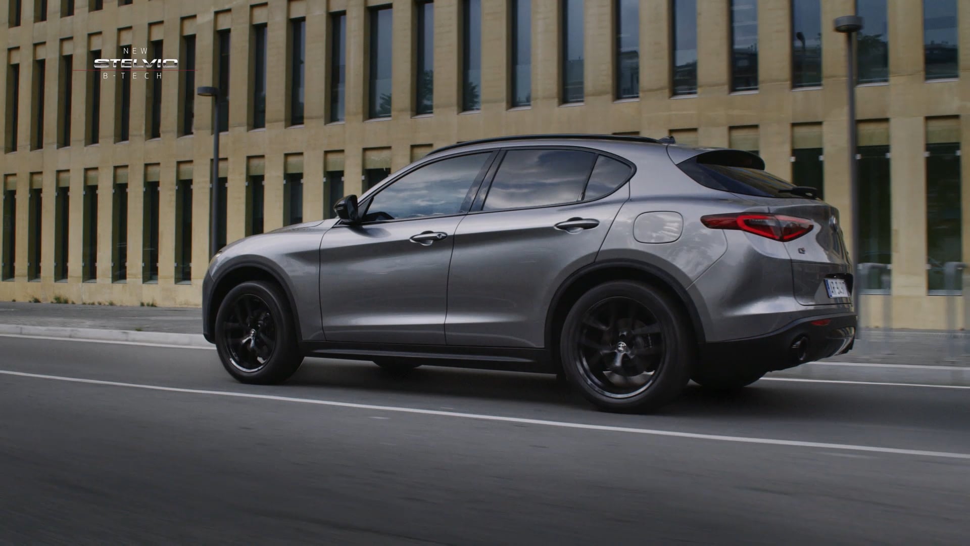 Alfa-Romeo Stelvio B-Tech - Cudowna Wyprzedaż Alfa-Romeo