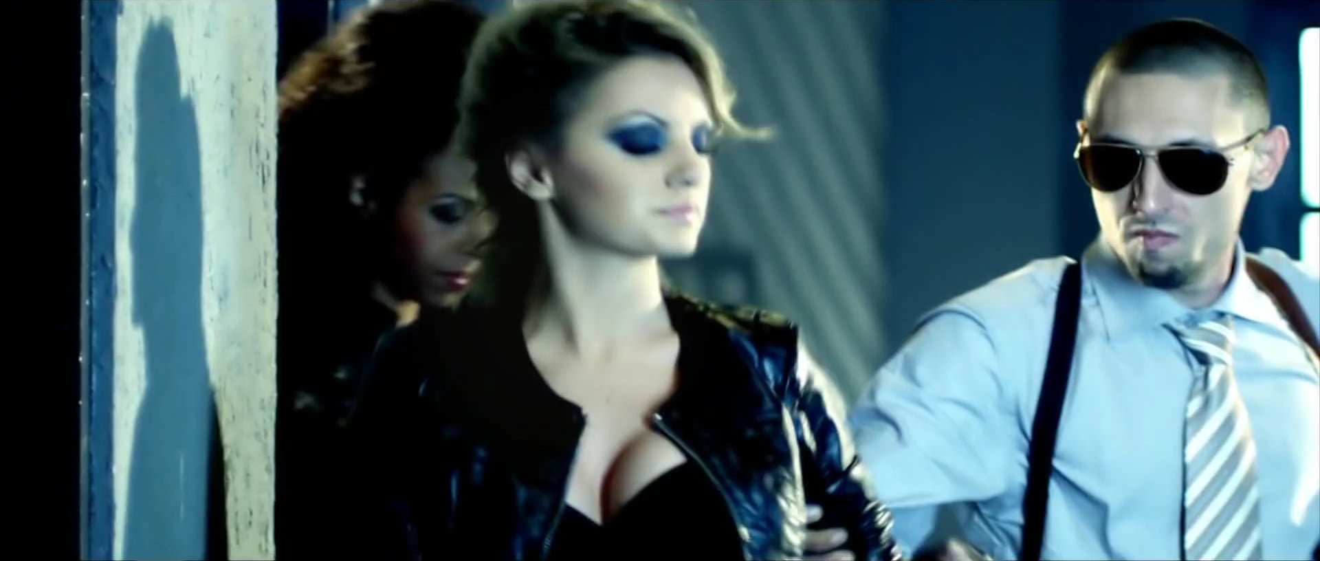 Alexandra Stan - Mr Saxobeat