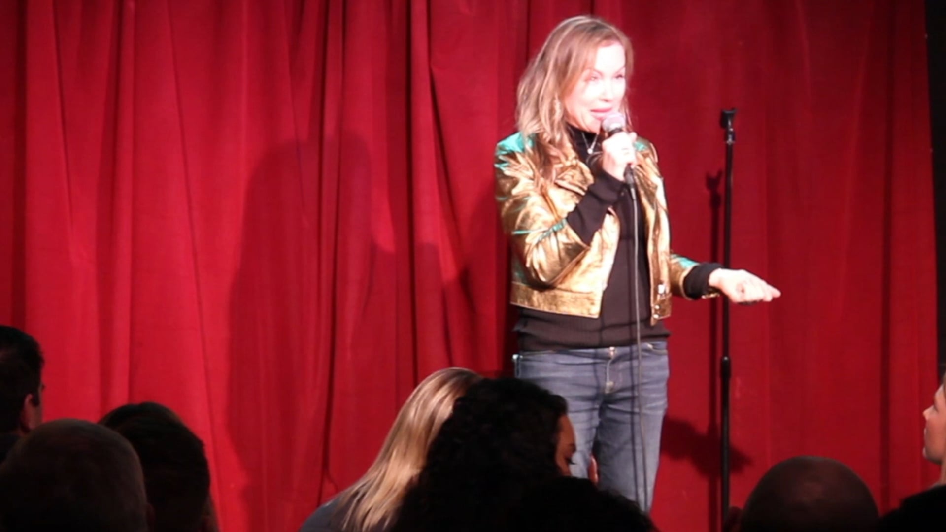 Inna Swinton - Standup Comedy - 3 min