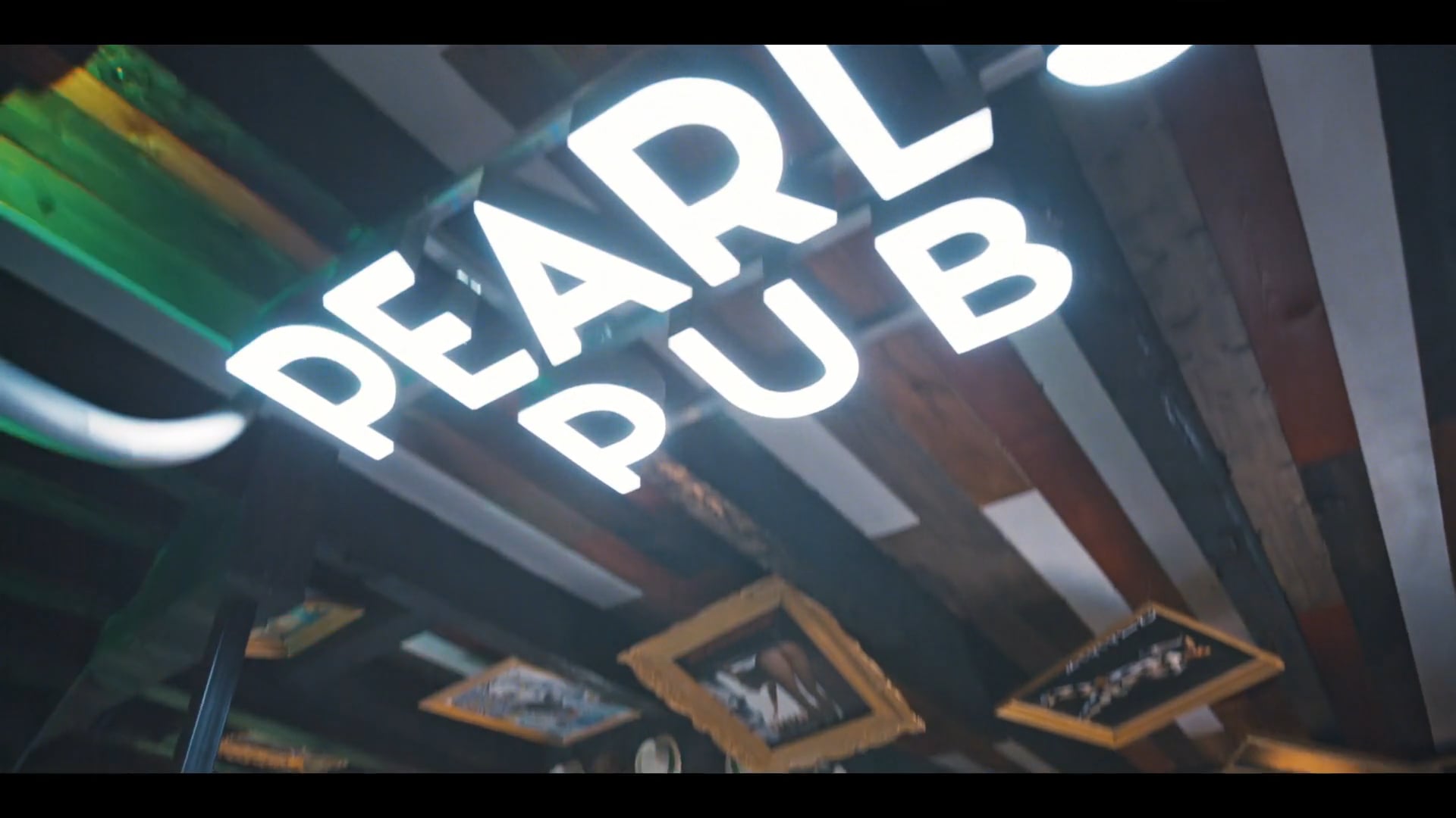 Le Pearl's Pub
