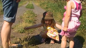 Ava makes up a song – Fishes for wa tea thumbnail