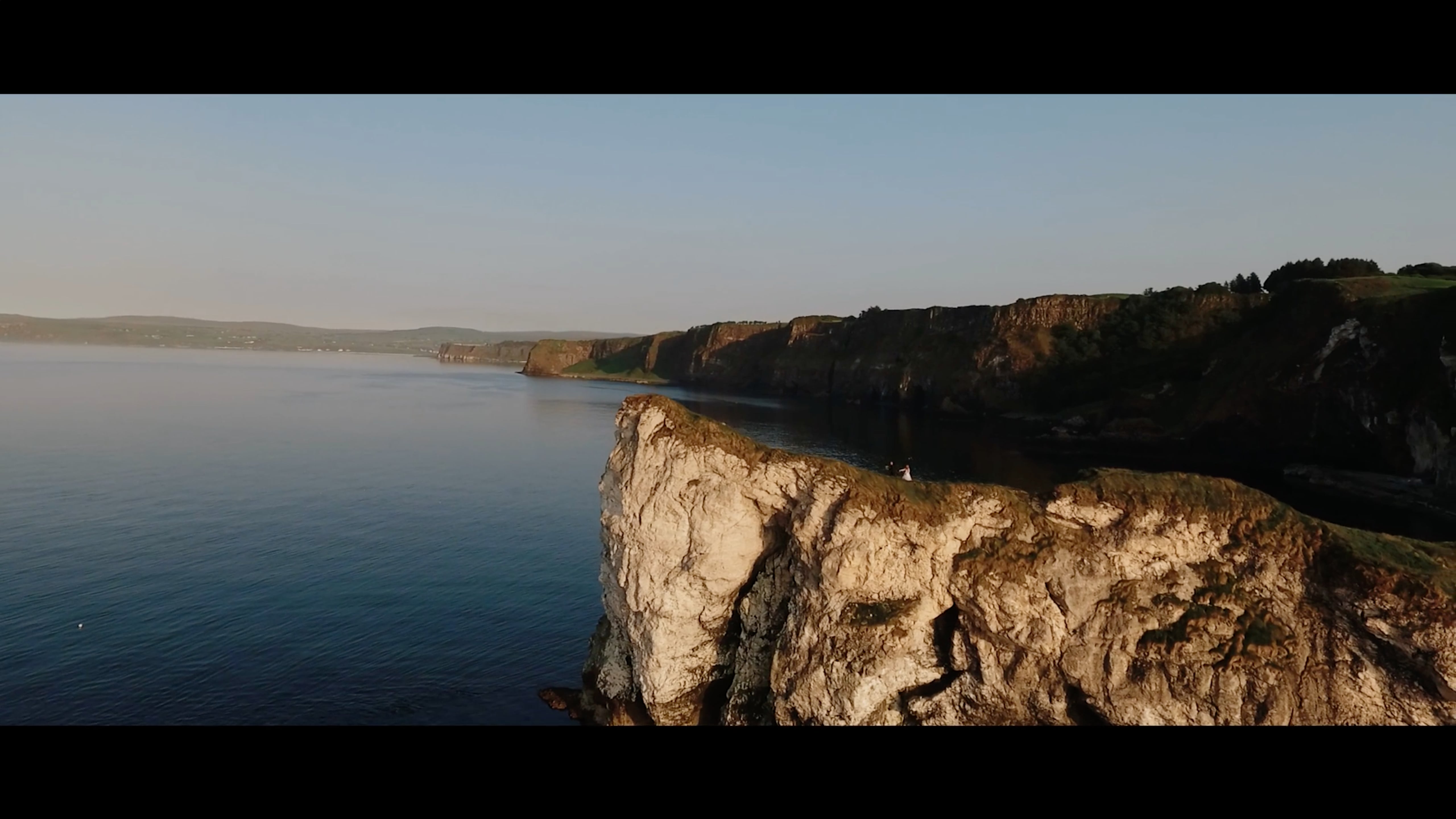 Jennifer & Paddy Eloping in Ireland / Ballintoy Harbour