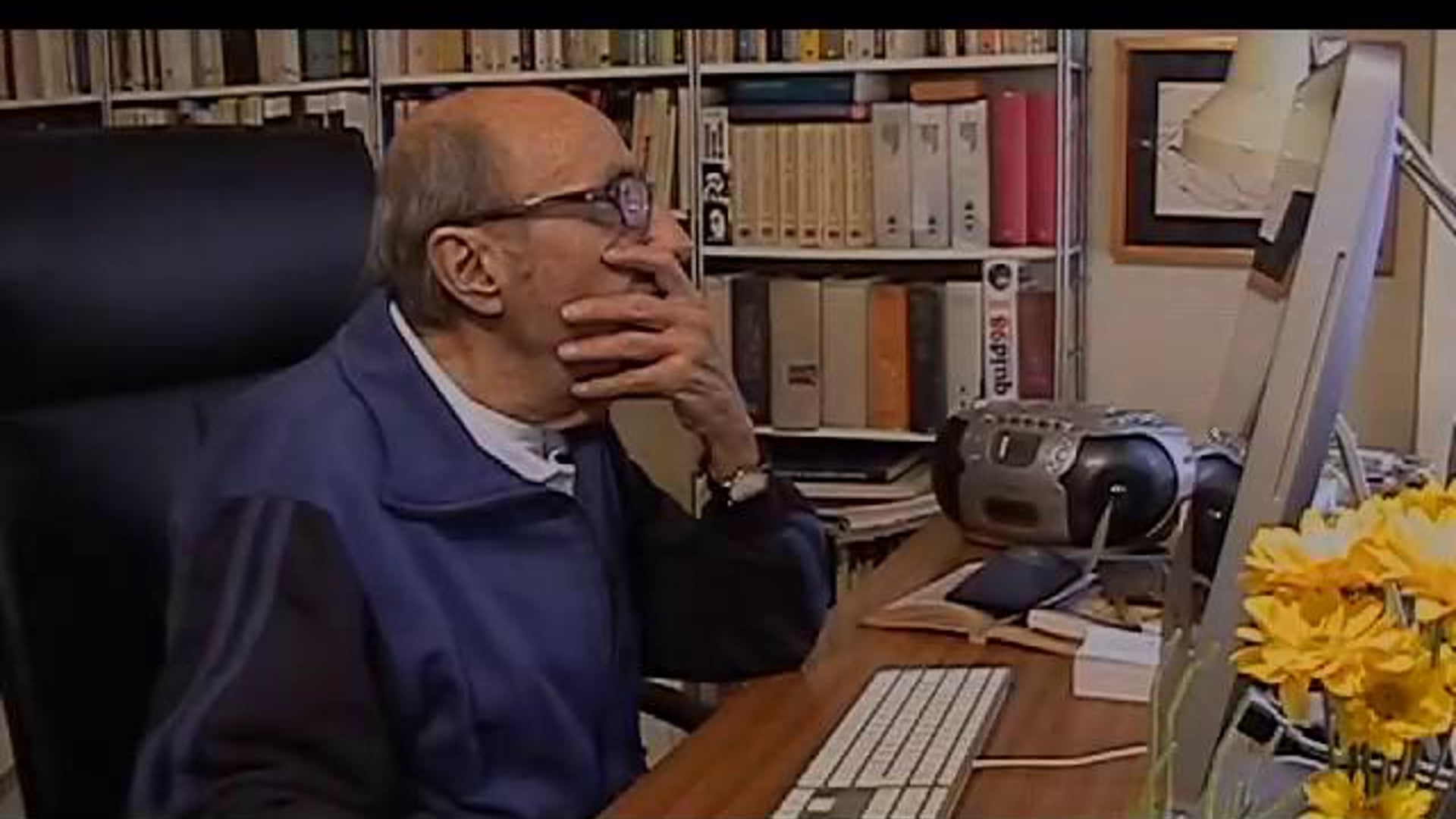 Trailer del documental "Jorge Enrique Adoum: el poeta desenterrado"