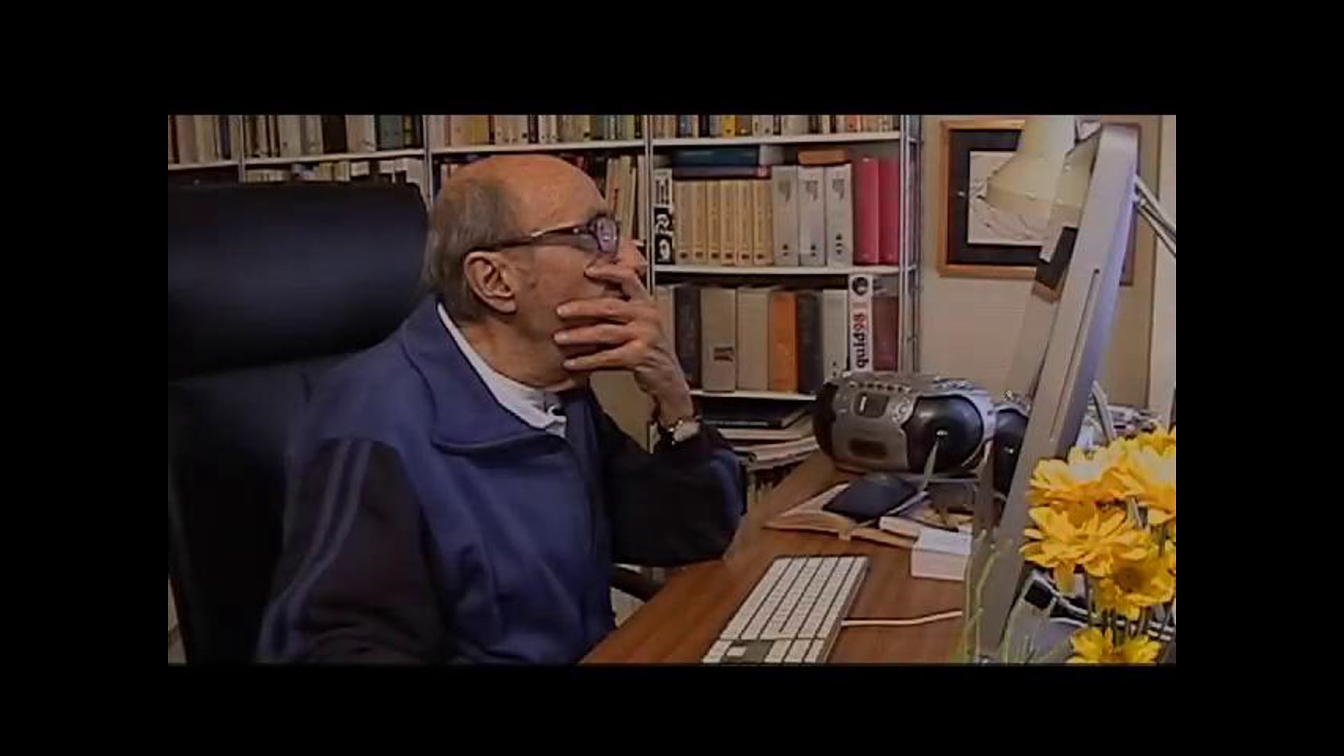 Trailer del documental "Jorge Enrique Adoum: el poeta desenterrado"