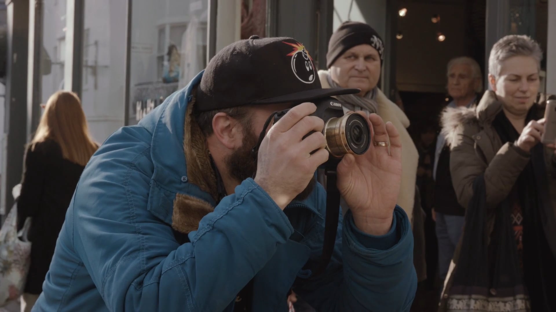 Kevin Meredith (Lomokev) in Brighton with the Lomography Lomography Lomogon  2.5/32 Art Lens on Vimeo