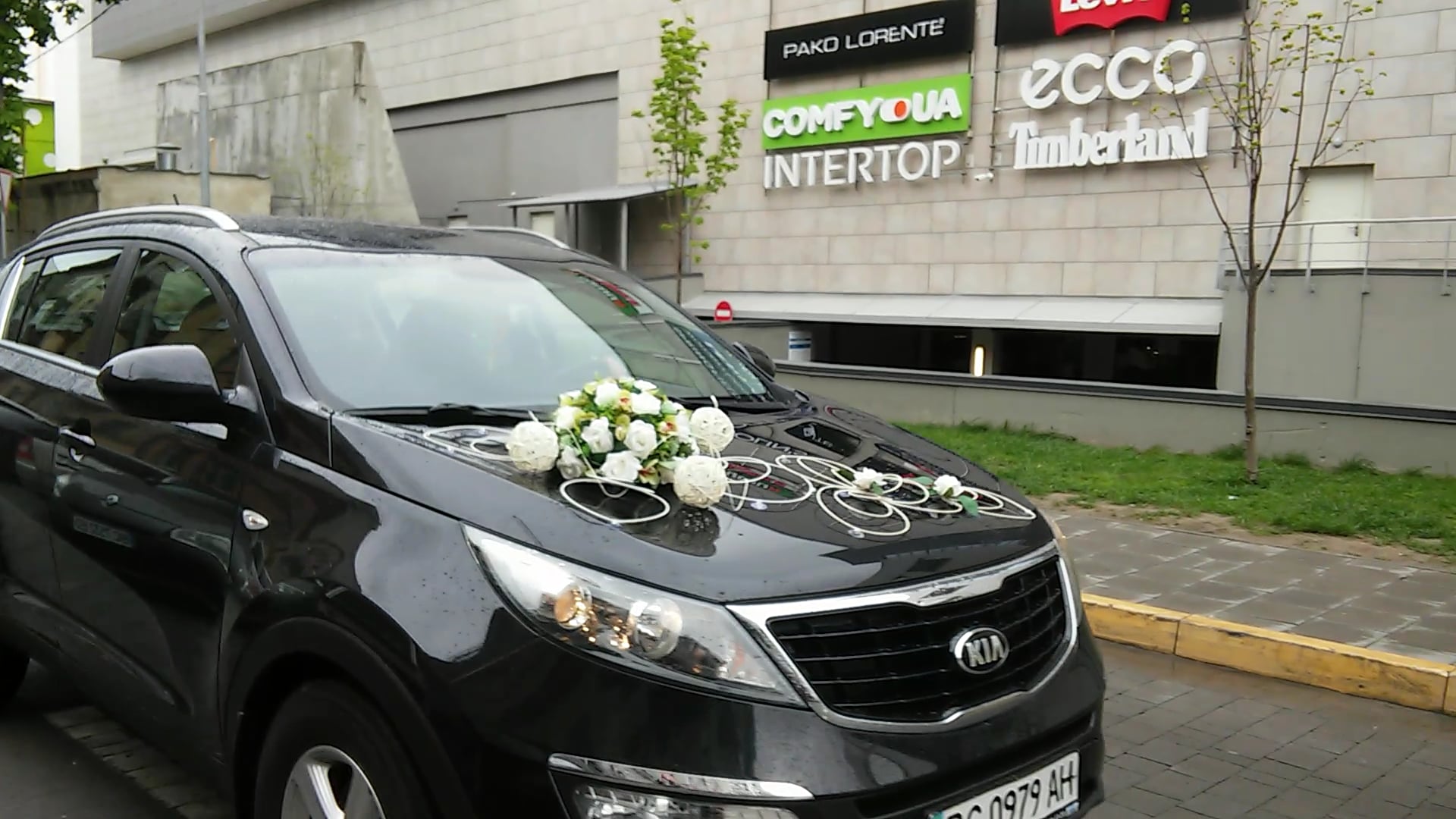 Авто на весілля Kia Sportage RENTCAR.lviv.ua on Vimeo