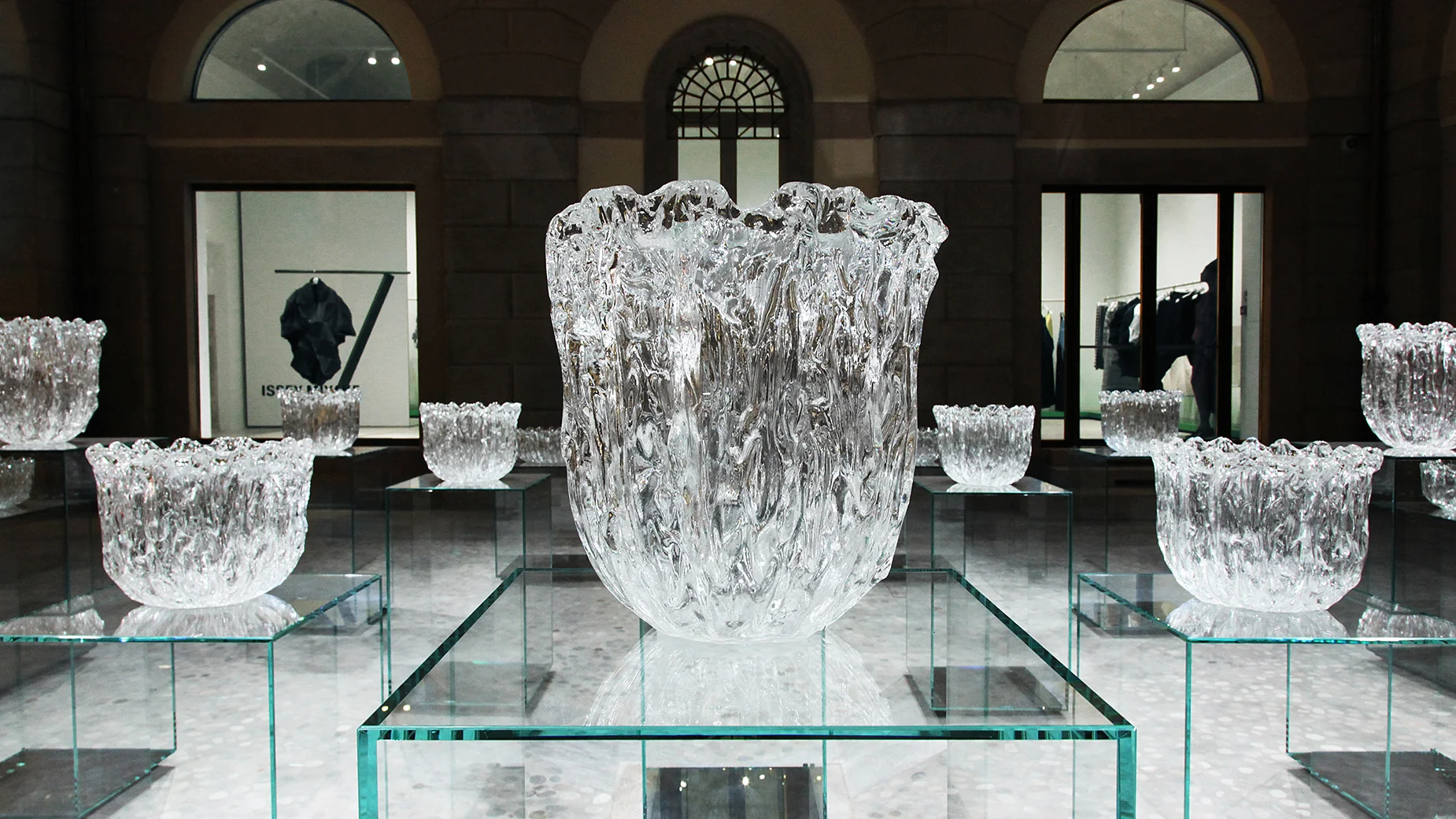 吉岡徳仁 Tokujin Yoshioka
