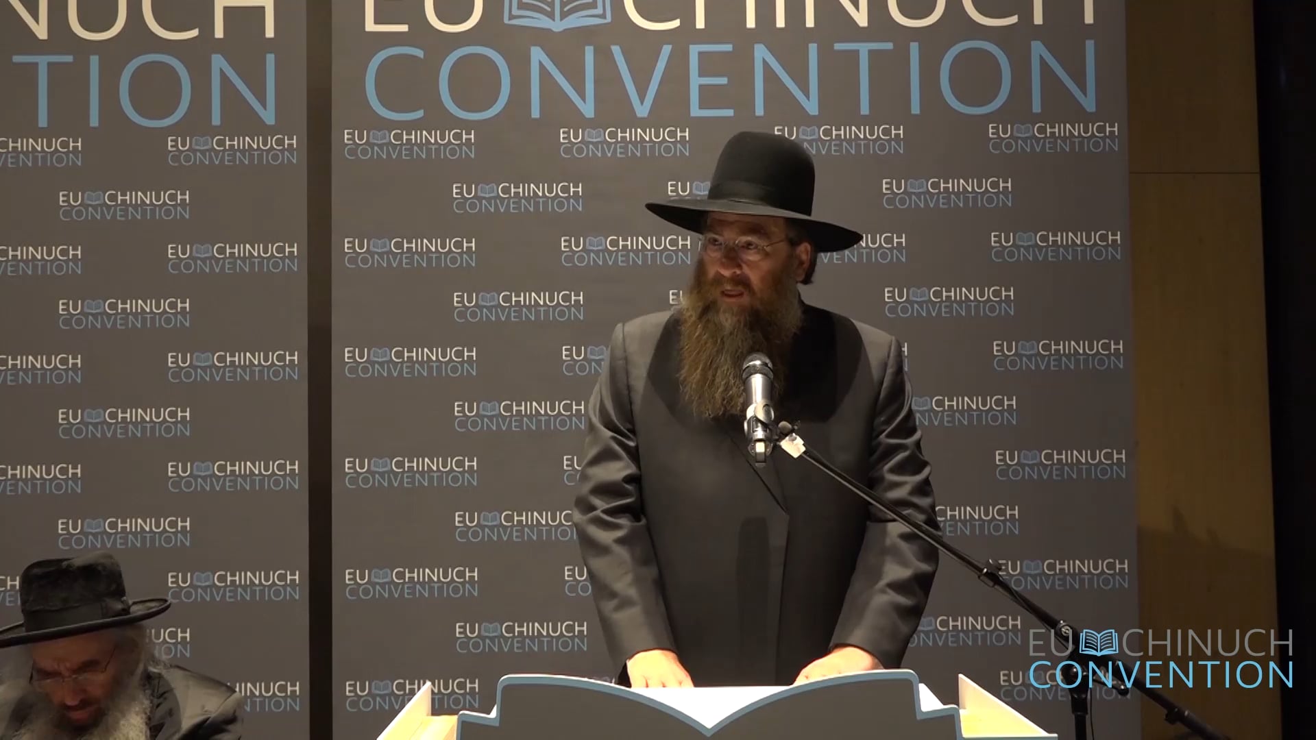 03 - Dayan Aaron Dovid Dunner