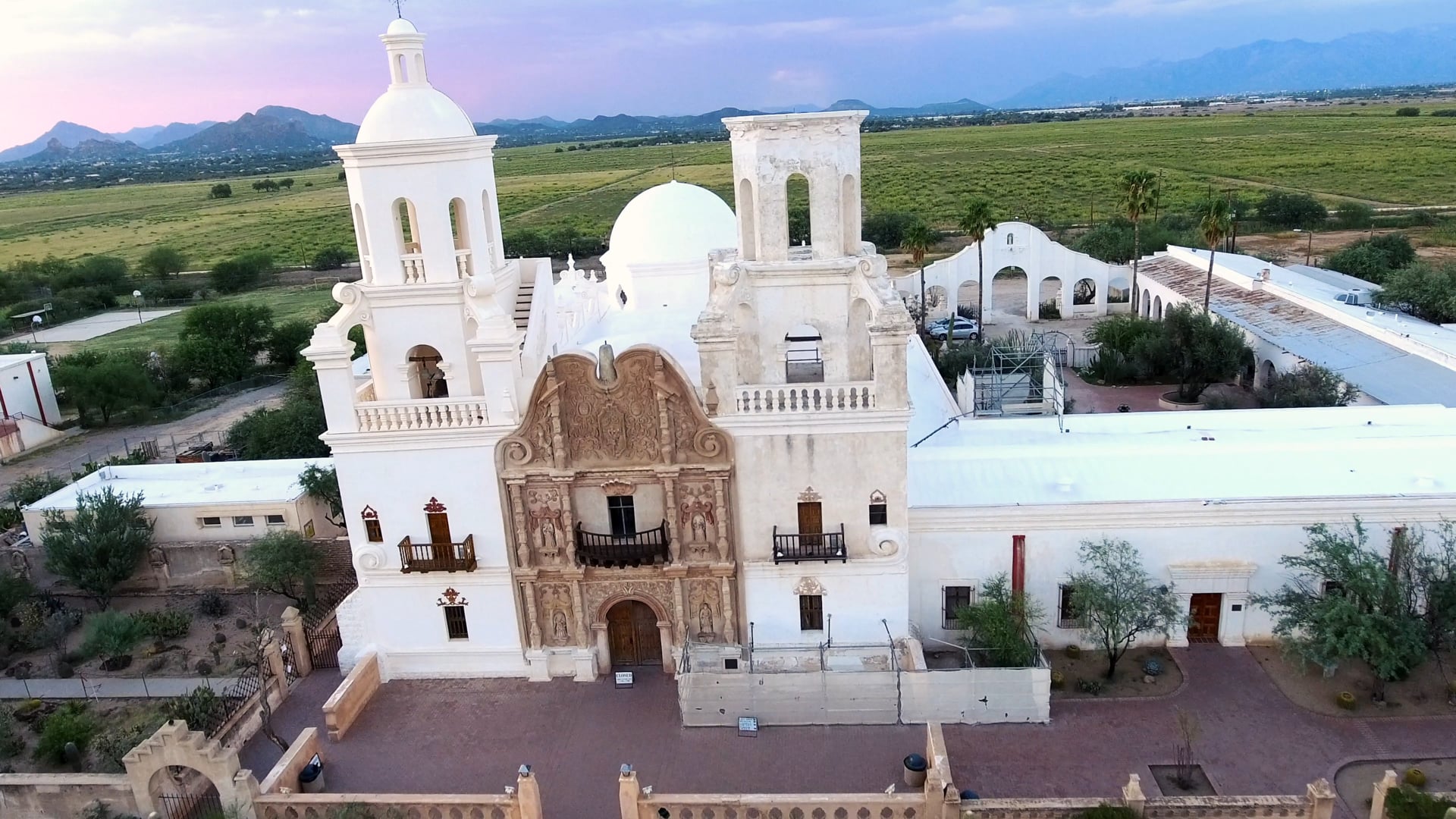 MISSION SAN XAVIER DEL BAC (STOCK FOOTAGE #2)