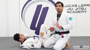 Knee Cut Pass with a Low Knee Shield