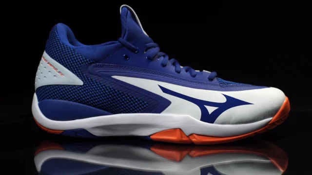 Mizuno wave impulse clearance cc