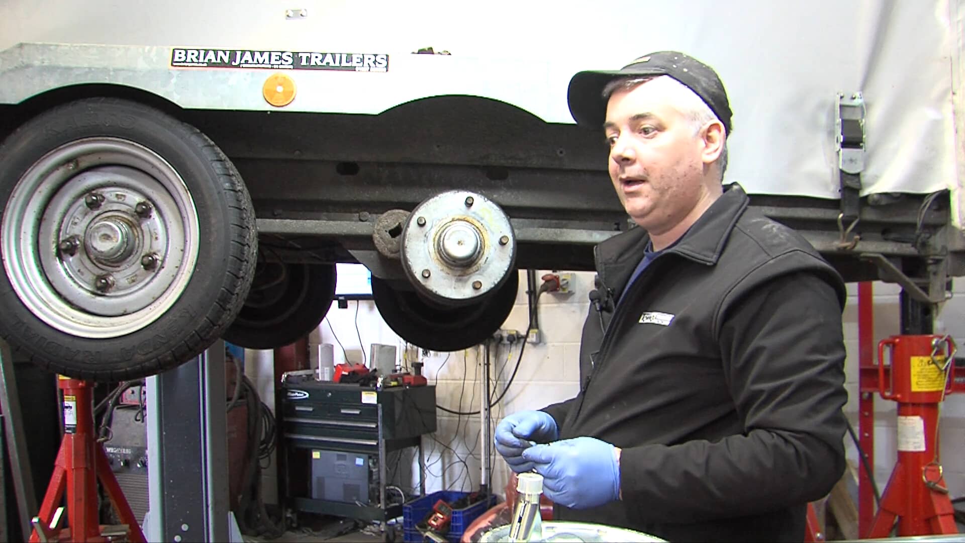 How to adjust an AlKo Trailer Brake on Vimeo