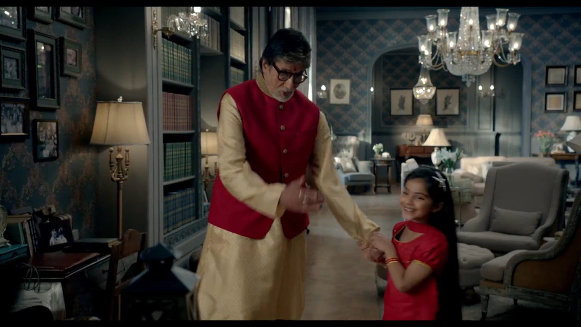 70 सालों की परंपरा- अमिताभ बच्चन (1)