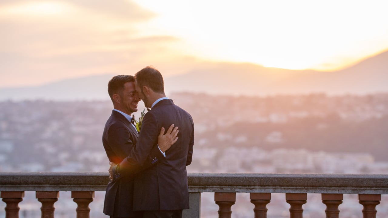 Jérome + Boris - film mariage hotel plaza nice romance intimiste colline chateau nice cote azur | PlanetGFX