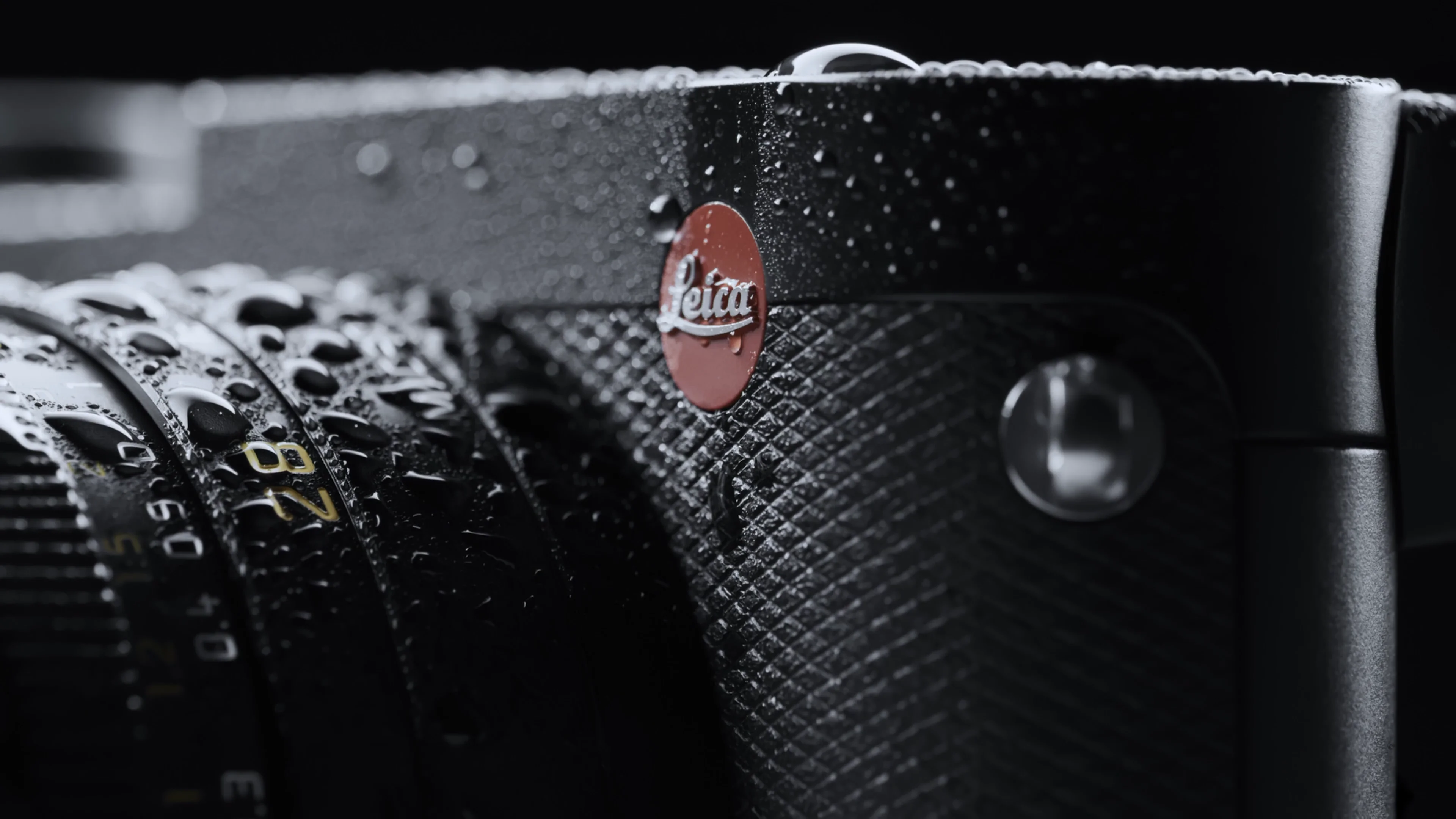 Leica Q2 Features 47.3MP Full-Frame Sensor, Fast 28mm F1.7 Leica Q2 Features 47.3MP Full-Frame Sensor, Fast 28mm F1.7