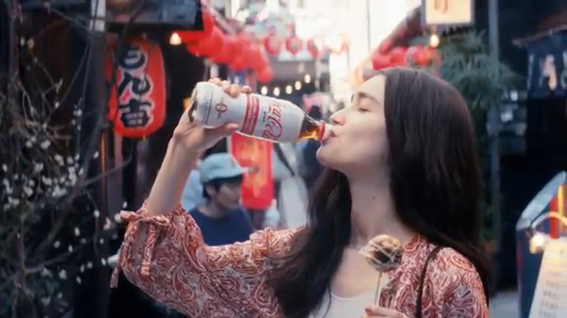 【コカ･コーラ】「コカ･コーラ プラス　こう見えて」篇 30秒 Coca-Cola