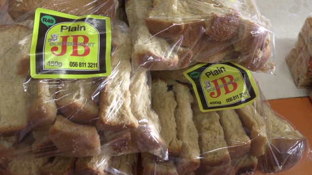 Maker Video: JB Boerbeskuit Pain Rusk Label Print on FastCOLOUR Printer and Contour Cut on V-Smart Vinyl Cutter