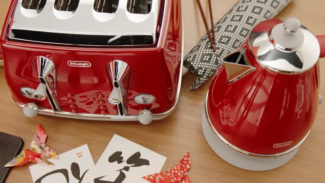 De Longhi Icona Capitals 4 Slice Tokyo Red