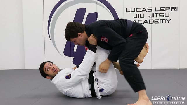 De La Riva Sweep when Opponent Reacts to Knee Cut Pass