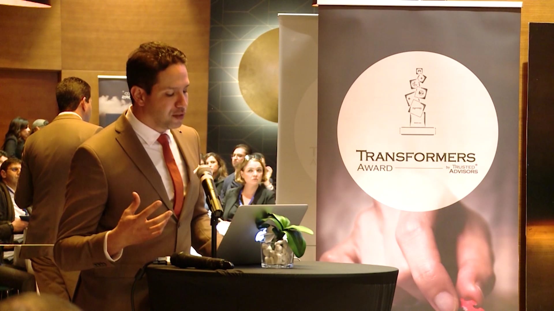 Transformation: Assurer la synergie IT /Métiers/Réseau pour réussir les transformations