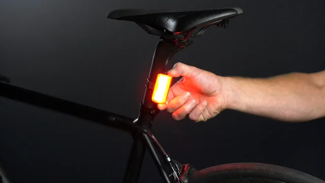 Eclairage vélo arrière avec feu stop LED Kryptonite Incite XBR