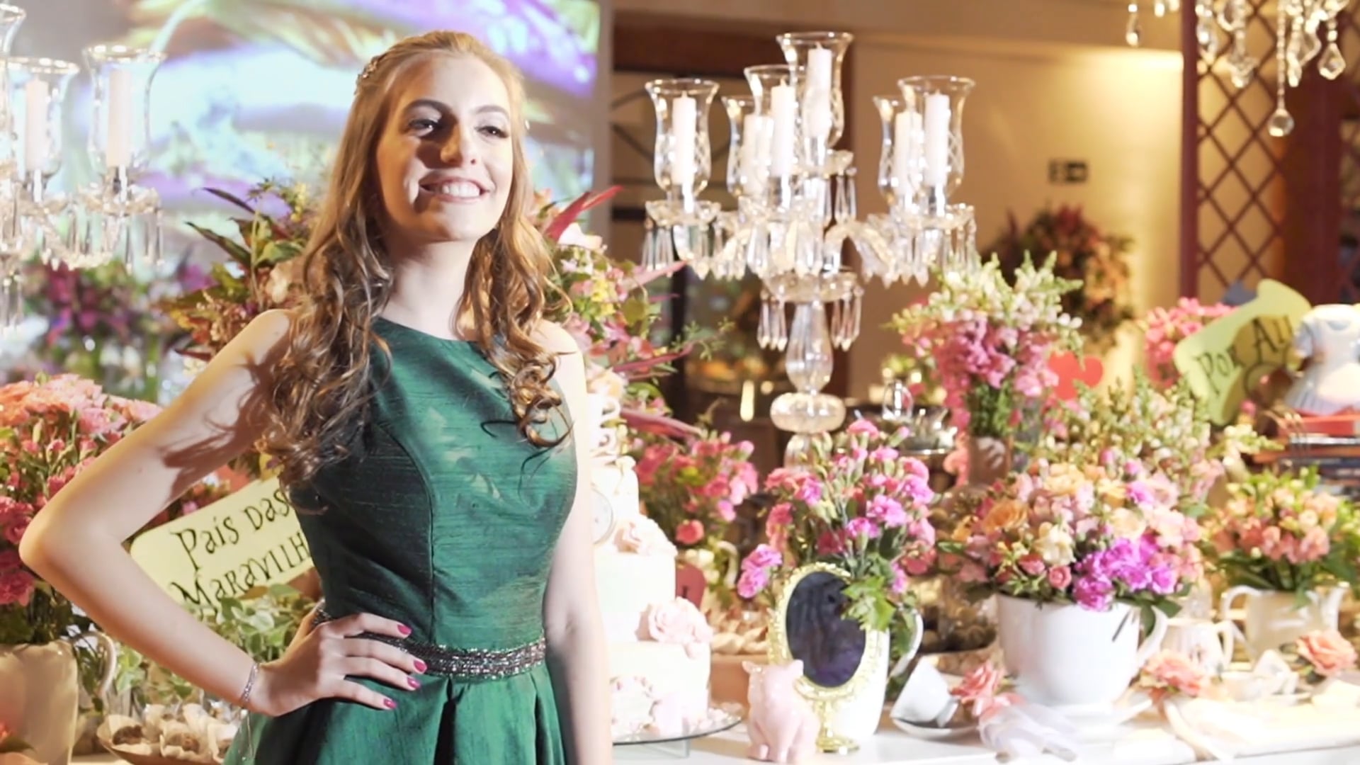 Victória - 15 anos em Ribeirão Preto - SP  - Tema Alice no País das Maravilhas 