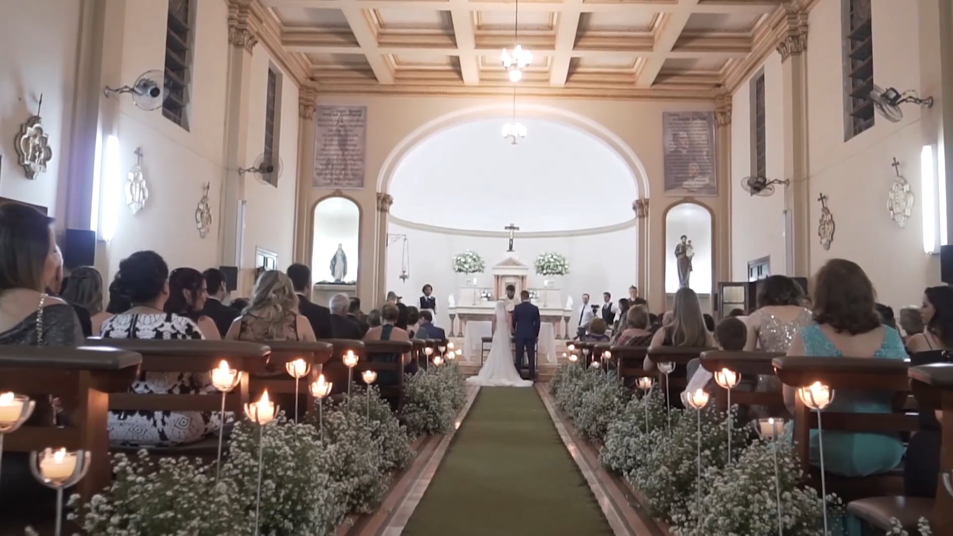 Patrícia e Cameron - Casamento em Ribeirão Preto - SP  - Lona Branca Buffet