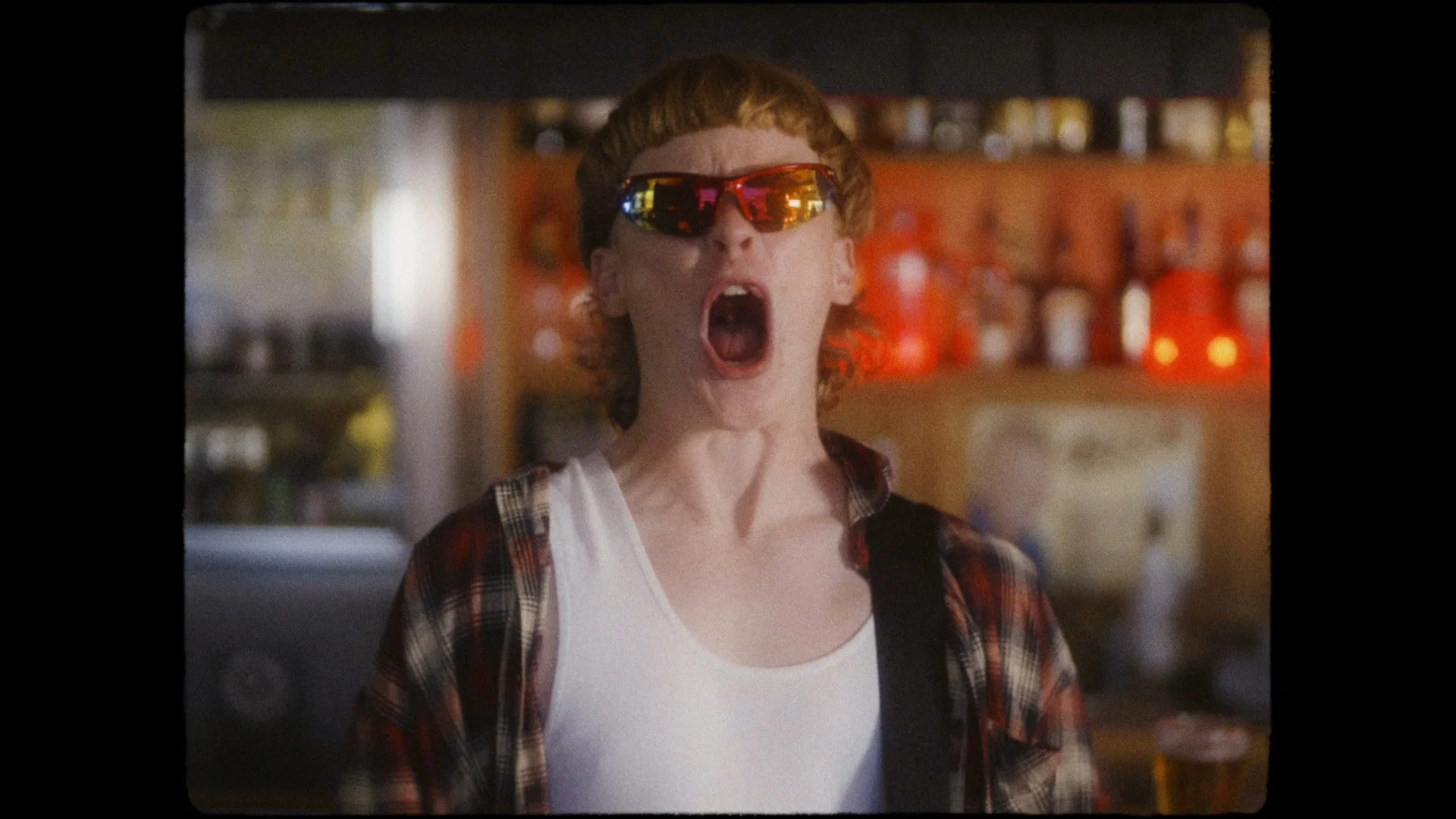 The Chats - Pub Feed (official video) on Vimeo