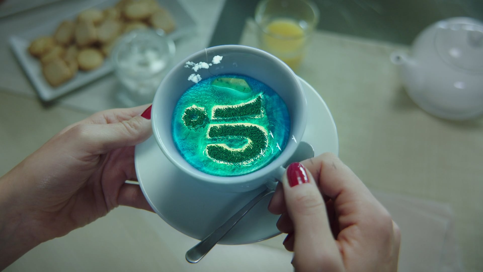 ISOLA DEI FAMOSI | CAFFE'