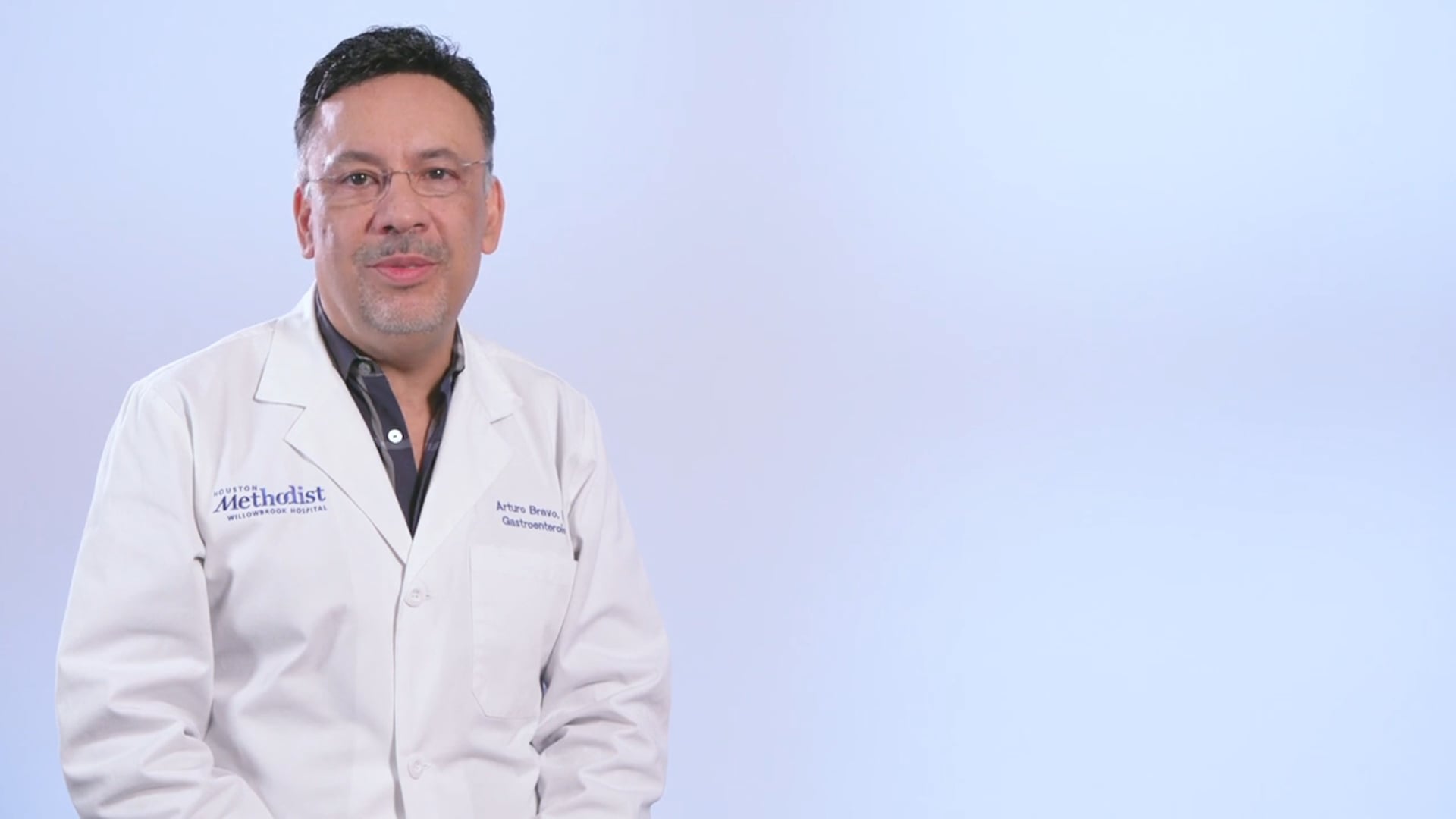 About me video of Dr. Arturo Bravo