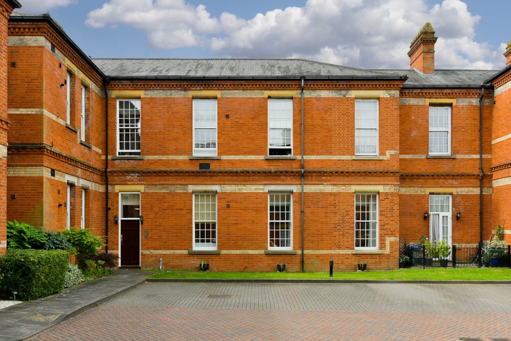 Clarendon Park, Epsom The Personal Agent on Vimeo