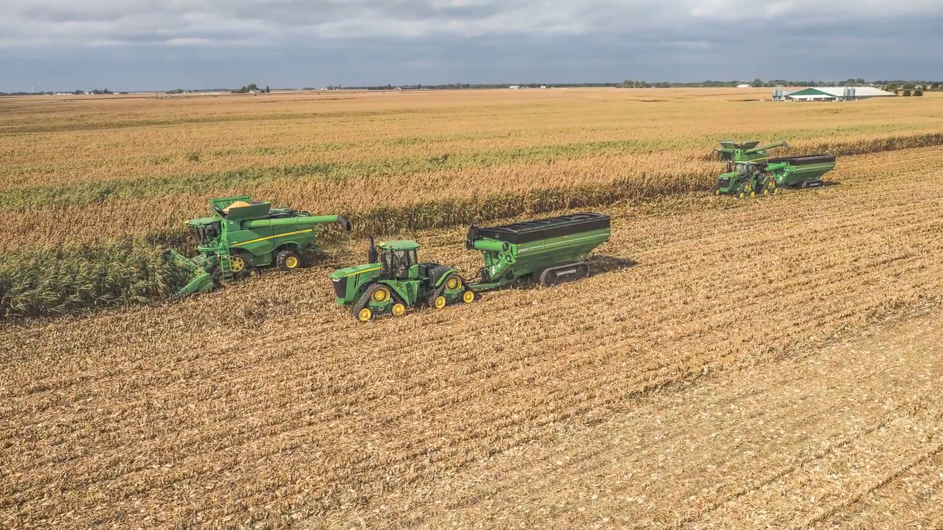 John Deere Harvesting | Features Cornhead RowMax Chopping Stalk Roll on ...