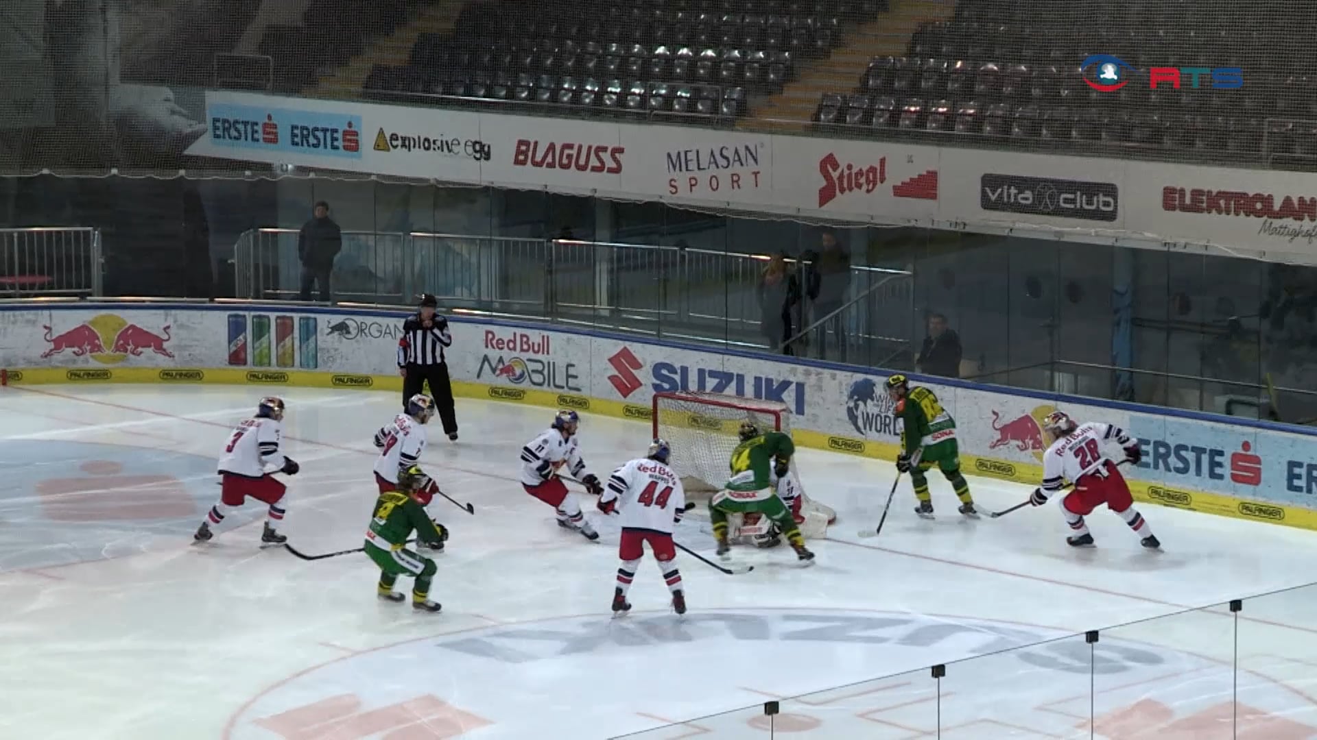 eishockey-5-play-off-match-der-red-bull-hockey-juniors