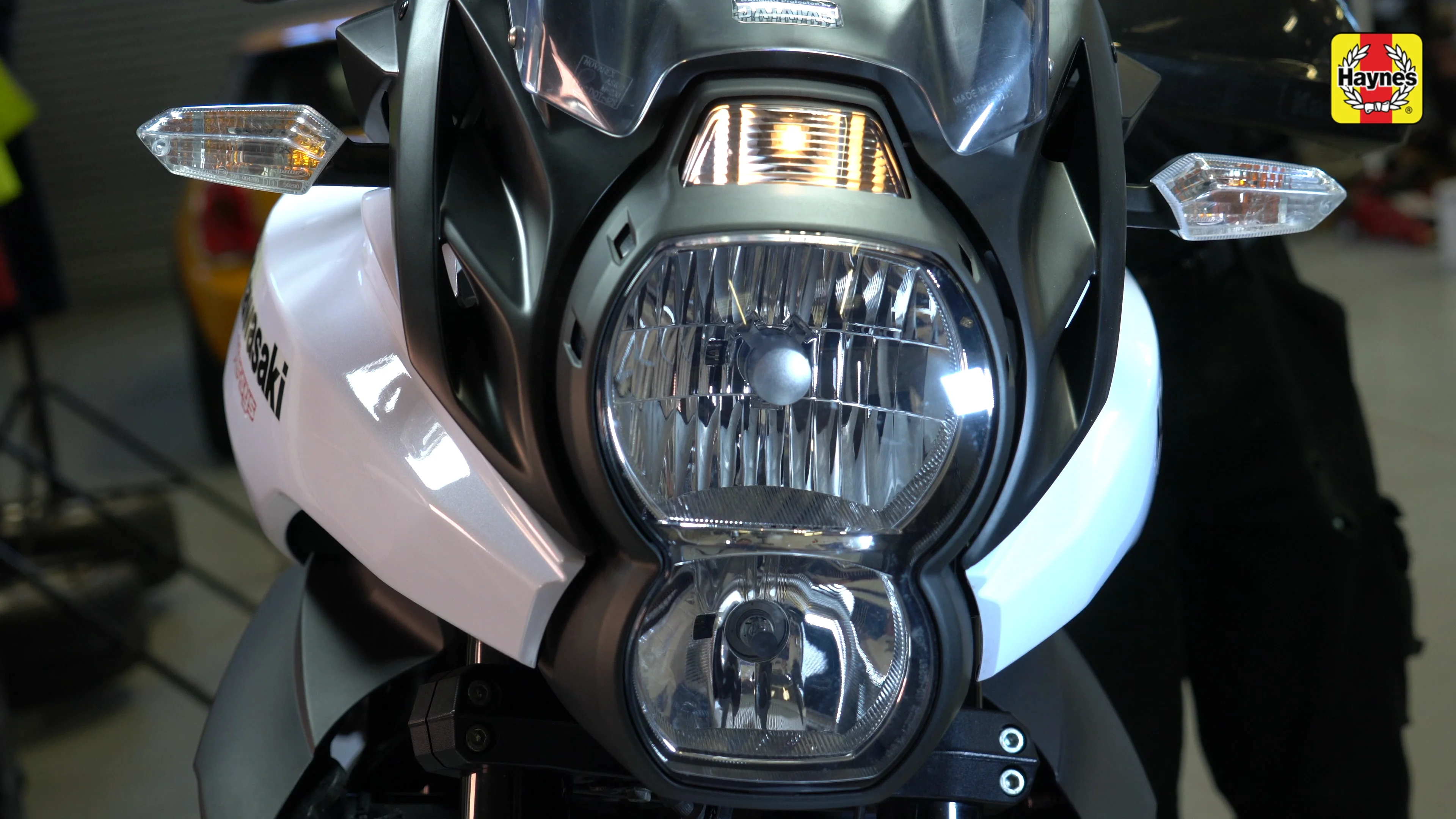 How to check and change your motorcycle's headlight bulbs