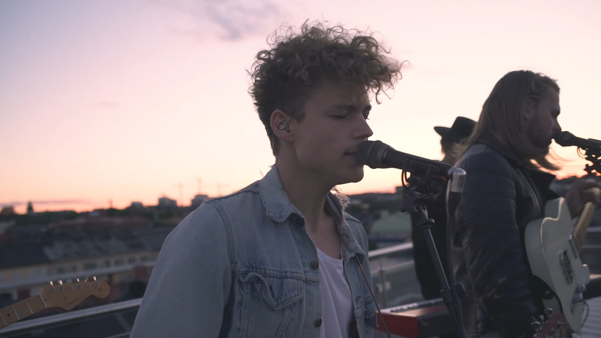 Urban Cone - Something like love