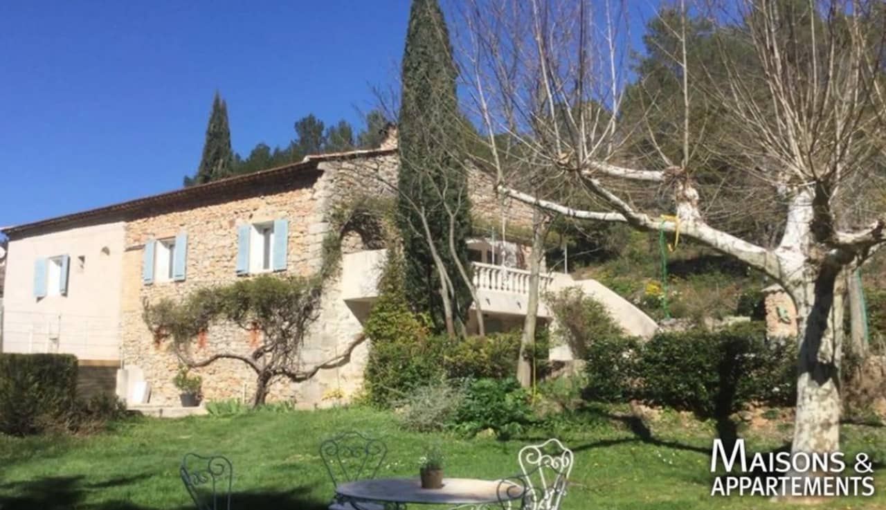 TARADEAU MAISON A VENDRE 1 160 000 € 420 m² 15 pièces on Vimeo