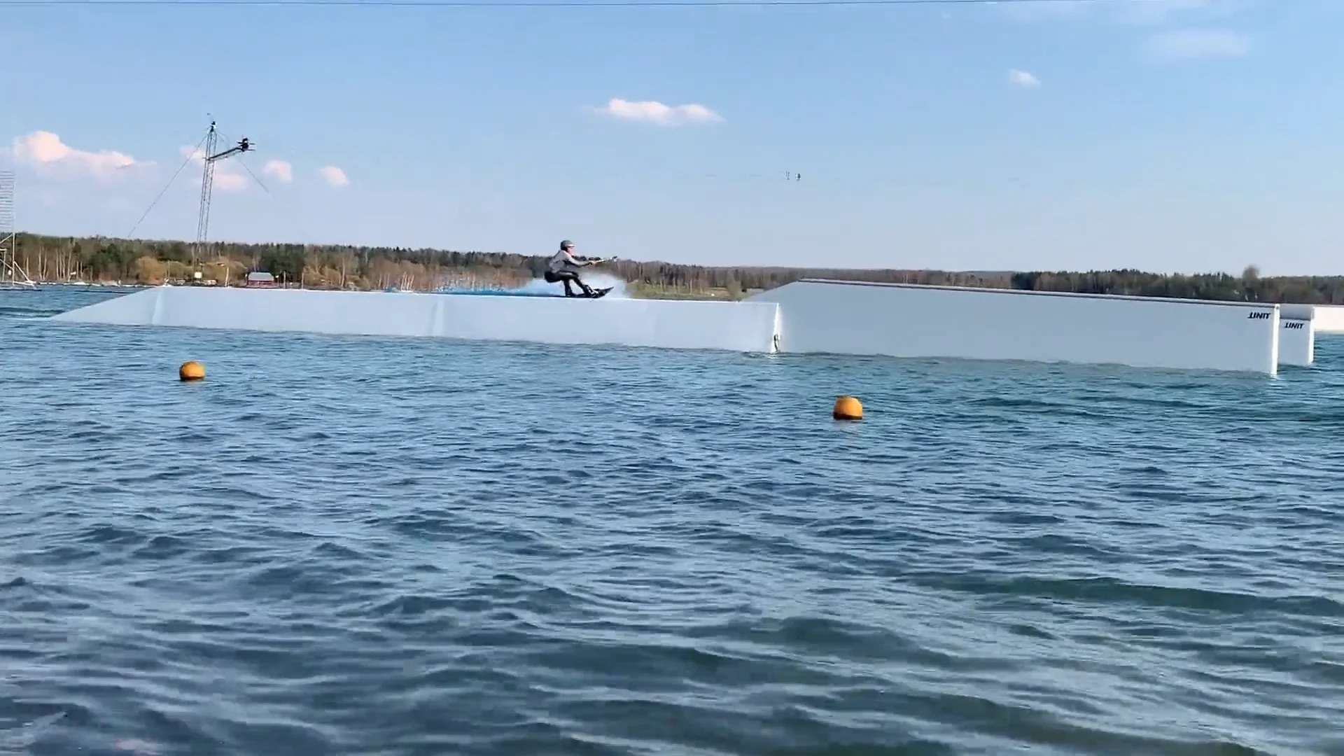 PUBLIC.News || Neuer Pool bei WILD WAKE SKI am Steinberger See on Vimeo