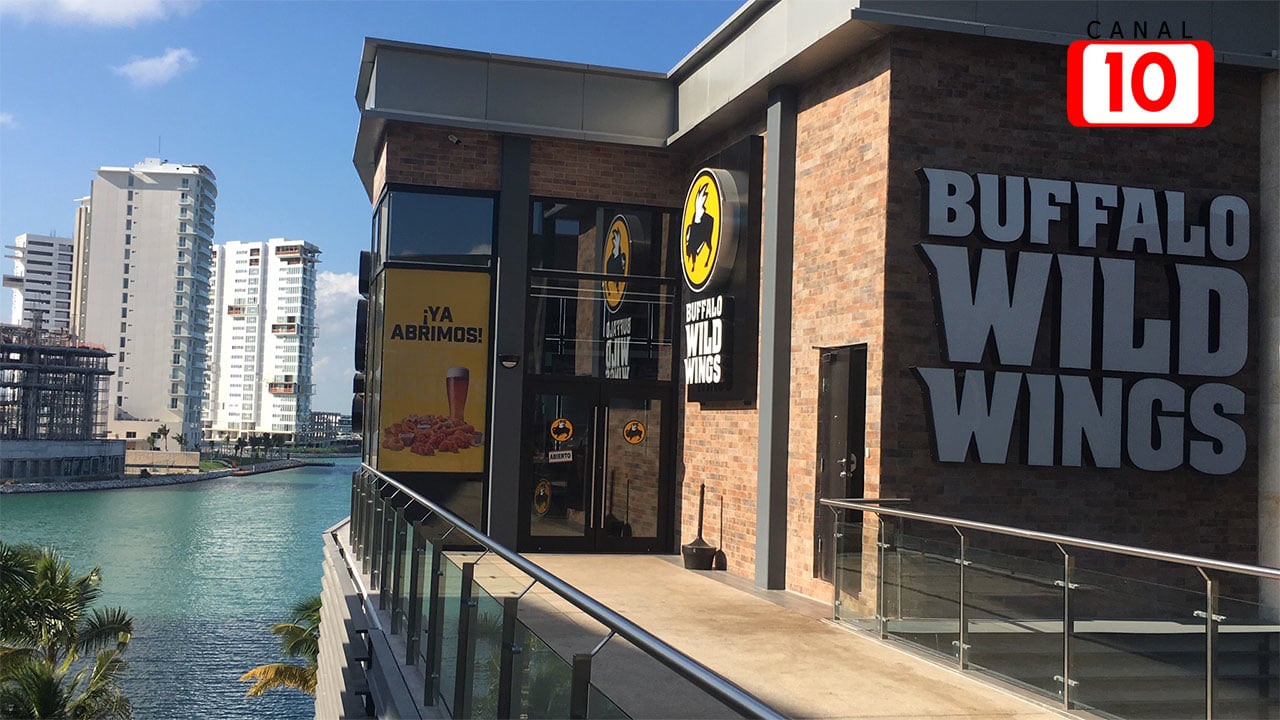 Programa especial desde Buffalo Wild Wings Puerto Cancún on Vimeo