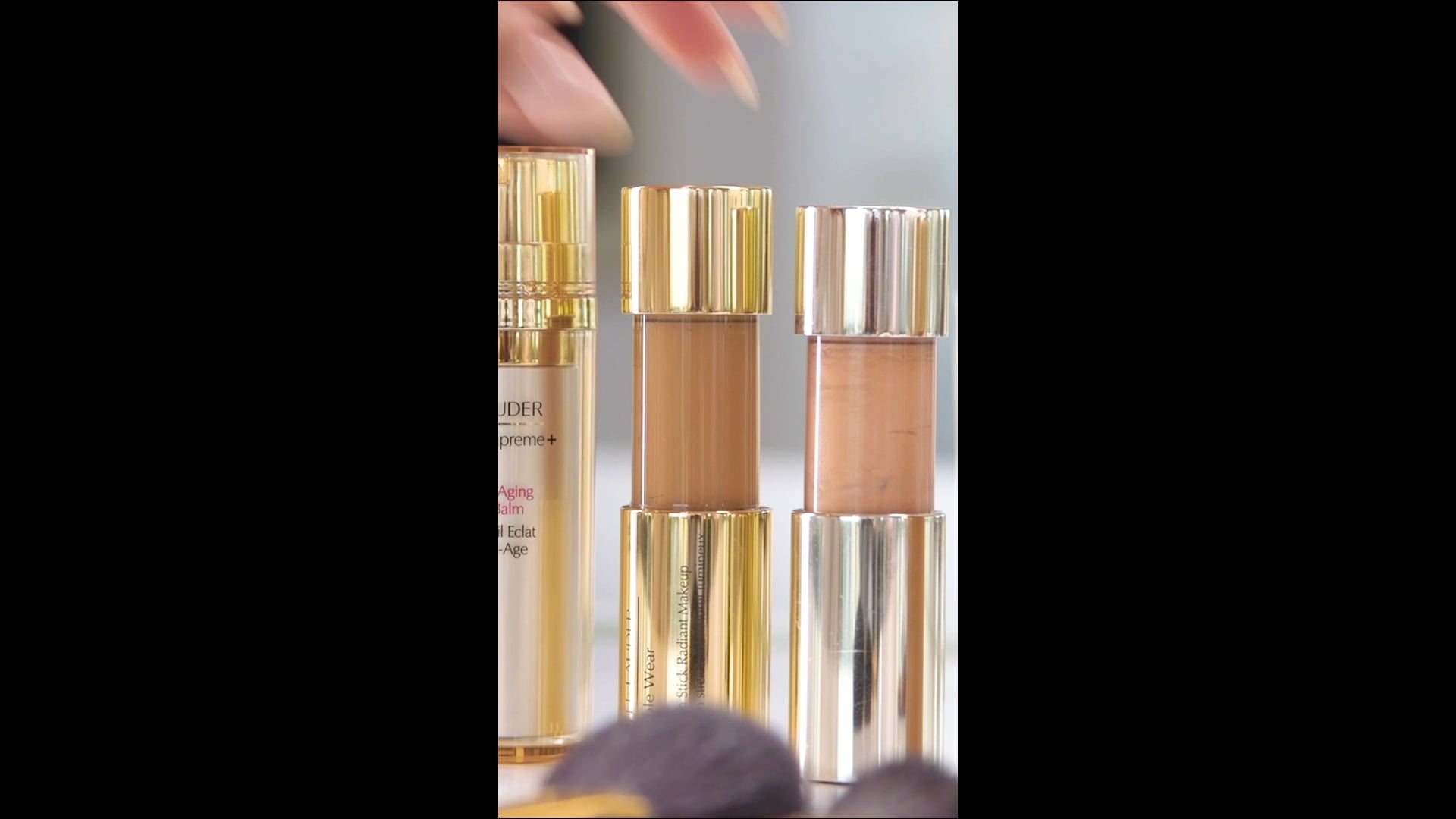 Estee Lauder - Glossy Bronze Skin (Portrait)