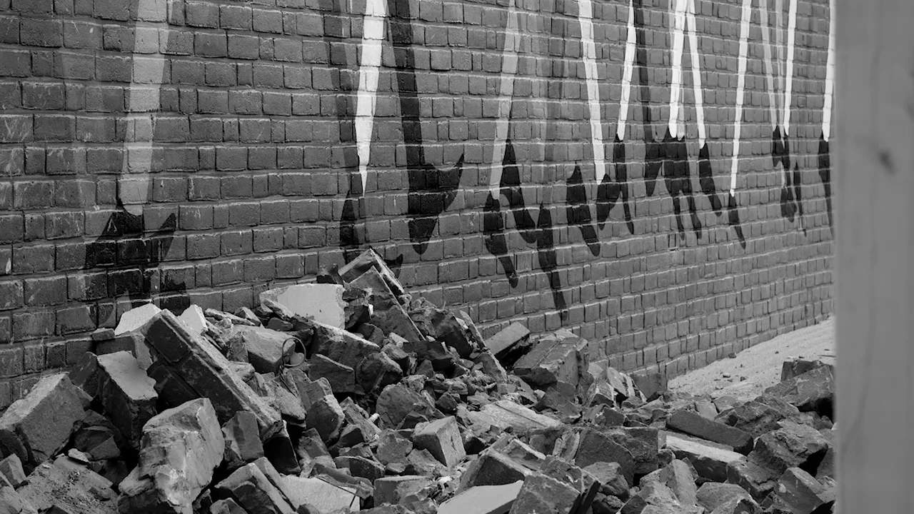 Blind Walls Gallery - Sloop Hell'O on Vimeo
