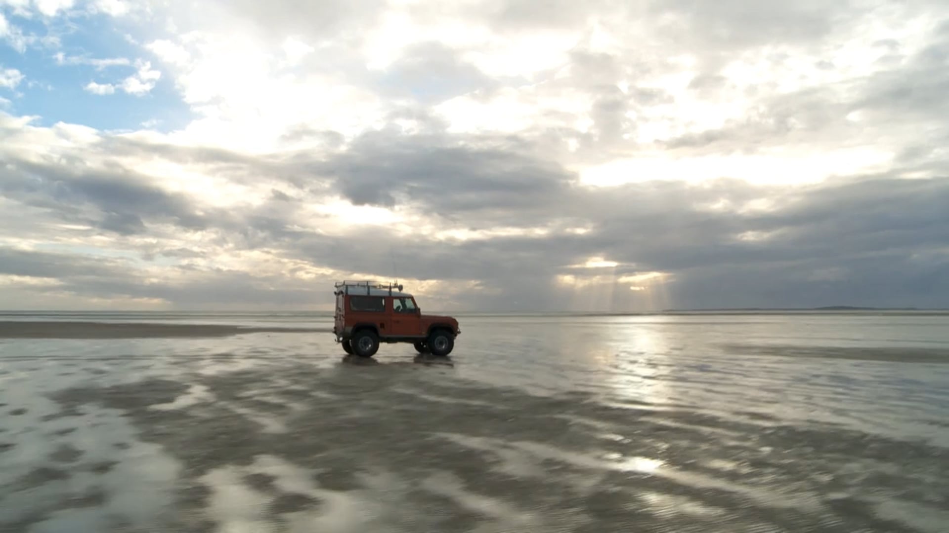 Landrover Terschelling, deel 1: Sporen In Het Zand